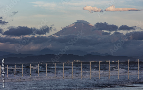 富士山と海