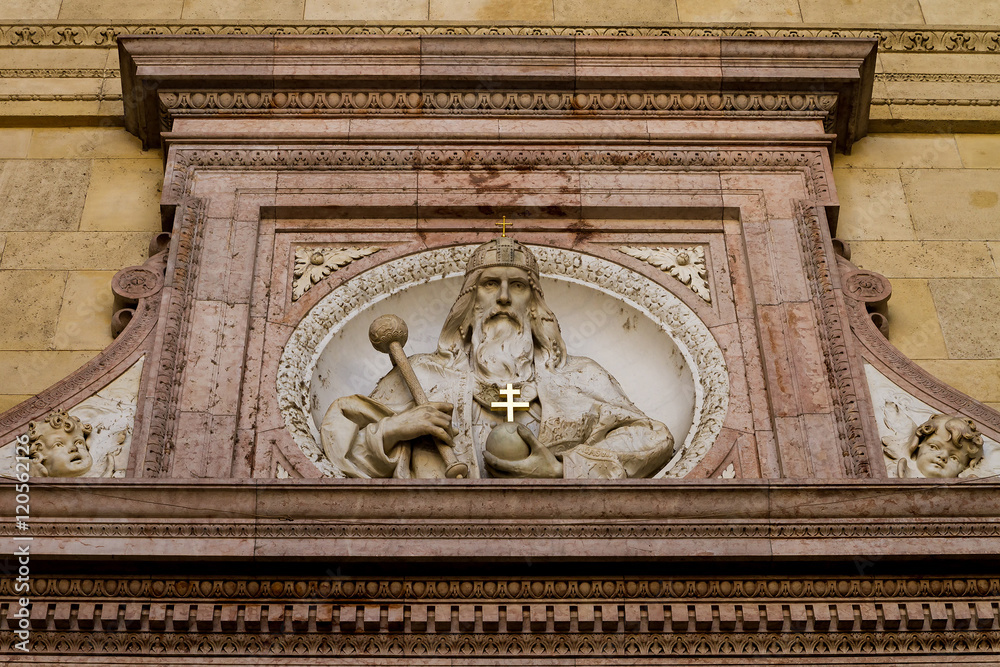 Obraz premium Exterior of St. Stephen's Basilica in Budapest, Hungary