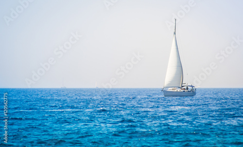 Sailing boat yacht on the sea © disq