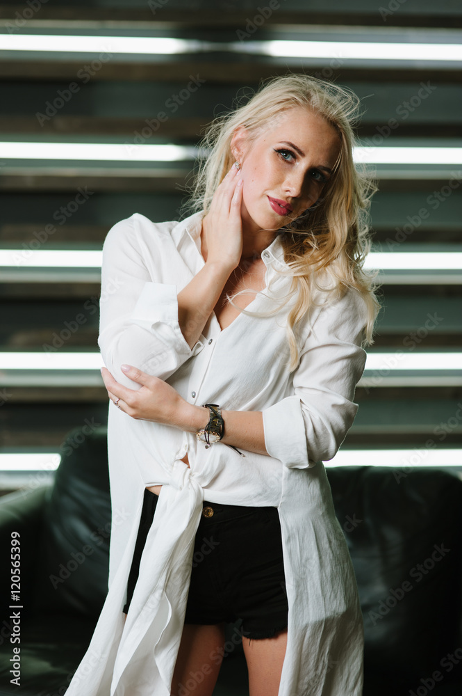Portraits of a blonde Portraits of a blonde