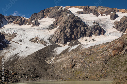 Massif de l'Oisans - Lac des Quirlies - Isère.