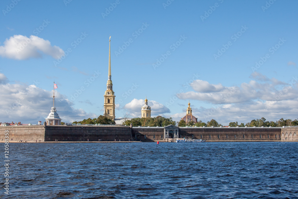 Obraz premium View of the Peter and Paul Fortress