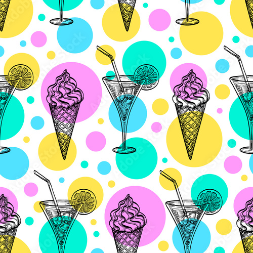 Seamless pattern with ice cream and tankard