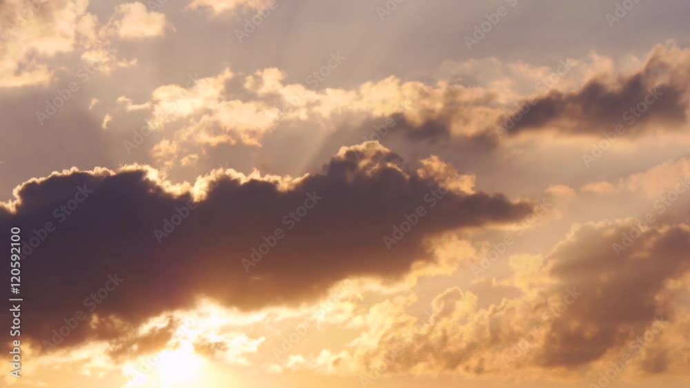 Wolkenformation in Zeitraffer