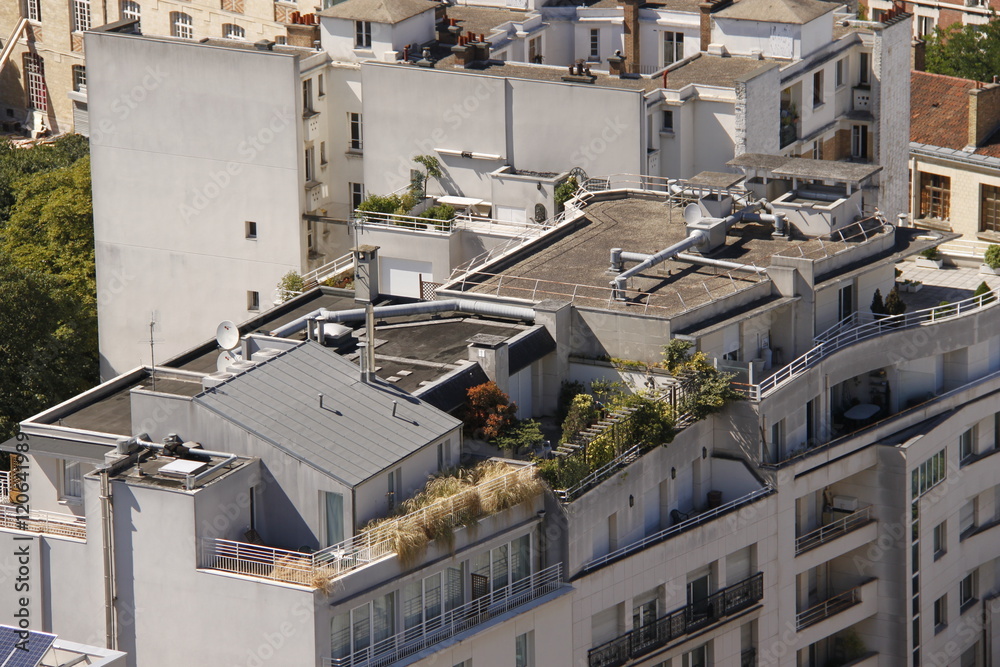 Toit terrasse d'immeuble à Paris, vue aérienne