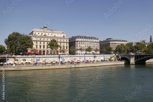 Paris Plage sur les quais de Seine à Paris