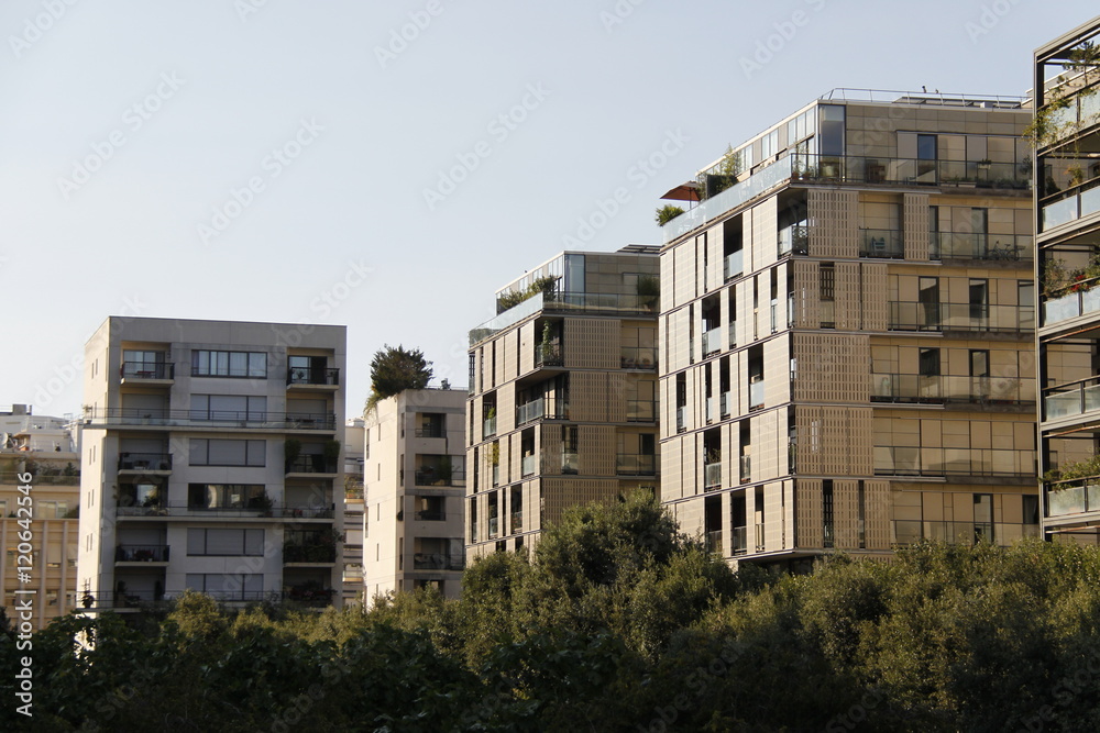 Immeuble moderne à Paris	