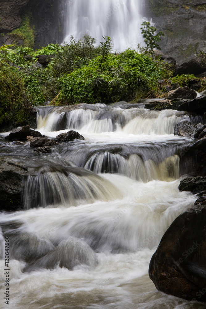 Fototapeta premium Below the waterfall rocks.