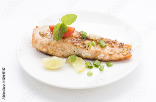 A food is fried fish and vegetable. 