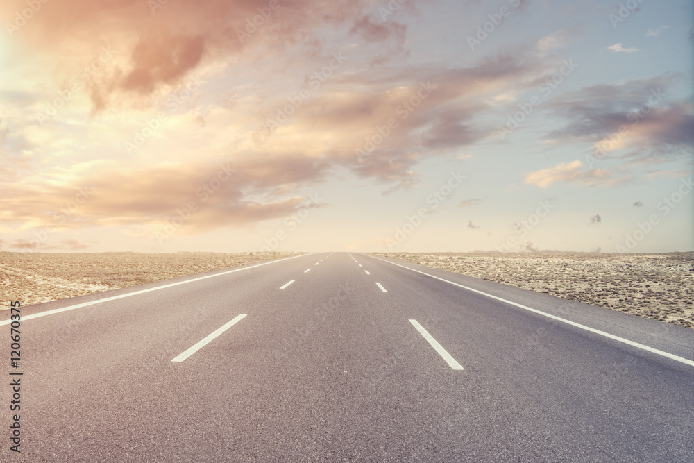 Naklejka premium Endless Asphalt Road