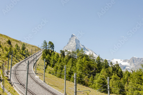 Zermatt, Bergdorf, Dorf, Alpen, Schweizer Berge, Wallis, Gornergrat, Riffelalp, Wanderweg, Bergbahn, Sommer, Schweiz photo