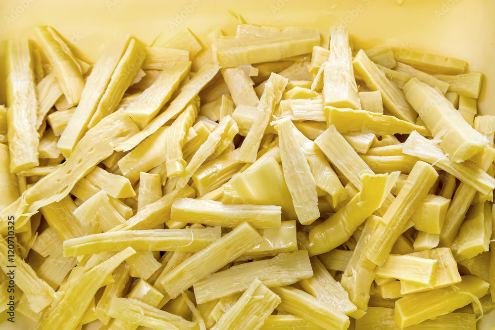 Boiled bamboo shoots, sliced and teared