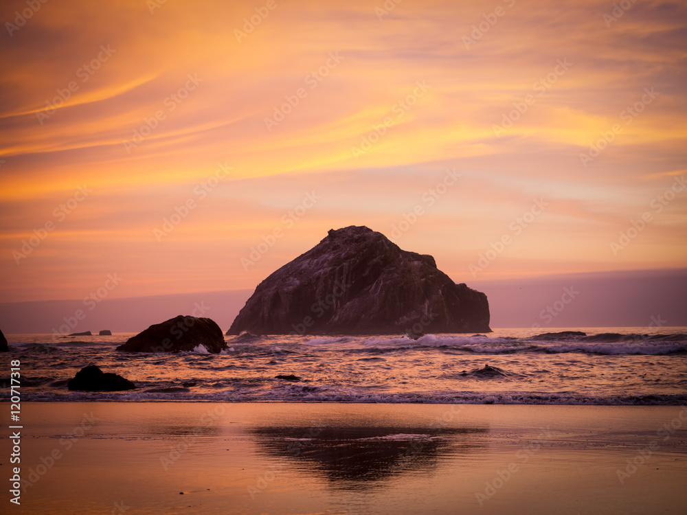 Golden hour at Face Rock, Bandon, Oregon Golden hour at Face Rock, Bandon, Oregon