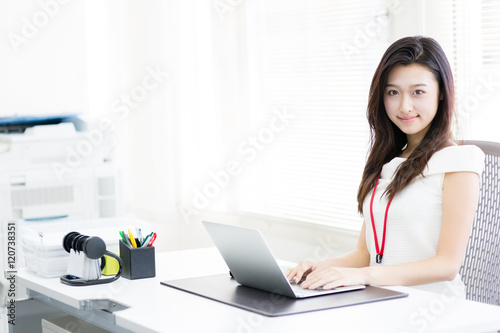 asian businesswoman working in the office