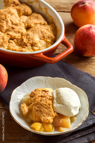 peach cobbler with ice cream