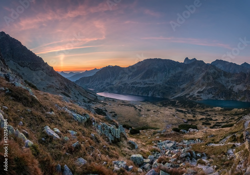 Fototapeta Naklejka Na Ścianę i Meble -  Sunrise in High Tatras mountains