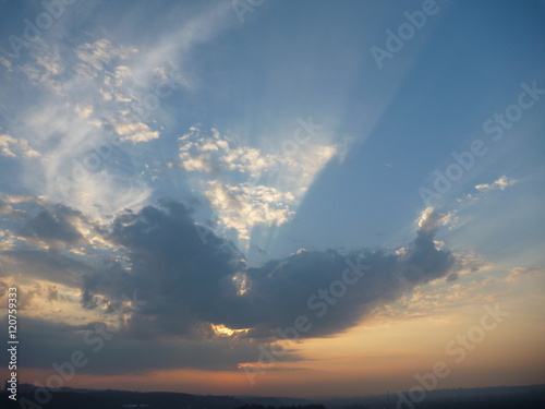 Fototapeta Naklejka Na Ścianę i Meble -  beautiful sunrise sky with clouds