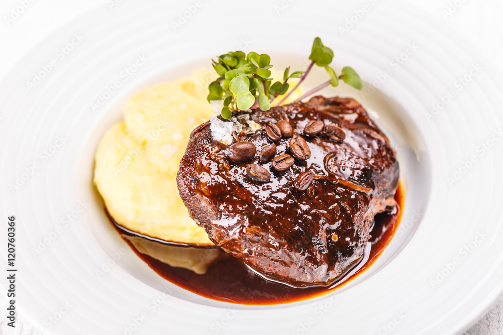 Delicious braised beef roast Delicious braised beef roast
