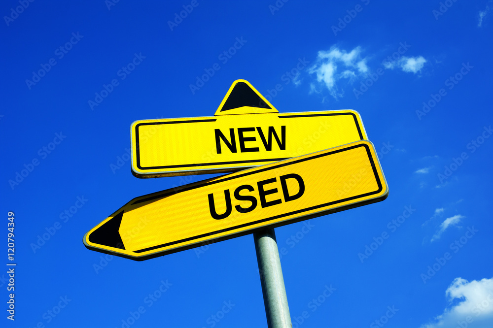 New or Used - Traffic sign with two options - buyer and buying unused goods vs old one. Question of risk, condition, warranty, cheap or expensive price New or Used - Traffic sign with two options - buyer and buying unused goods vs old one. Question of risk, condition, warranty, cheap or expensive price