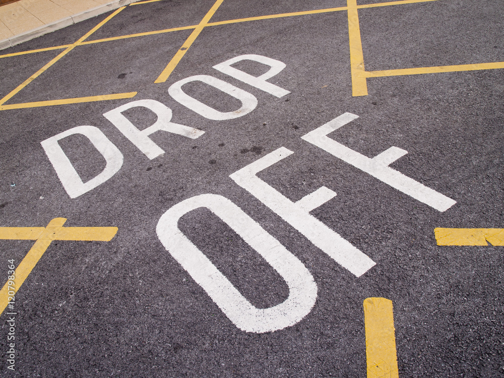 Drop off point at at UK healthcare centre, provided for non-drivng visitors with limited mobility arriving by car, allowing the car to then be driven off to a convenient parking place.