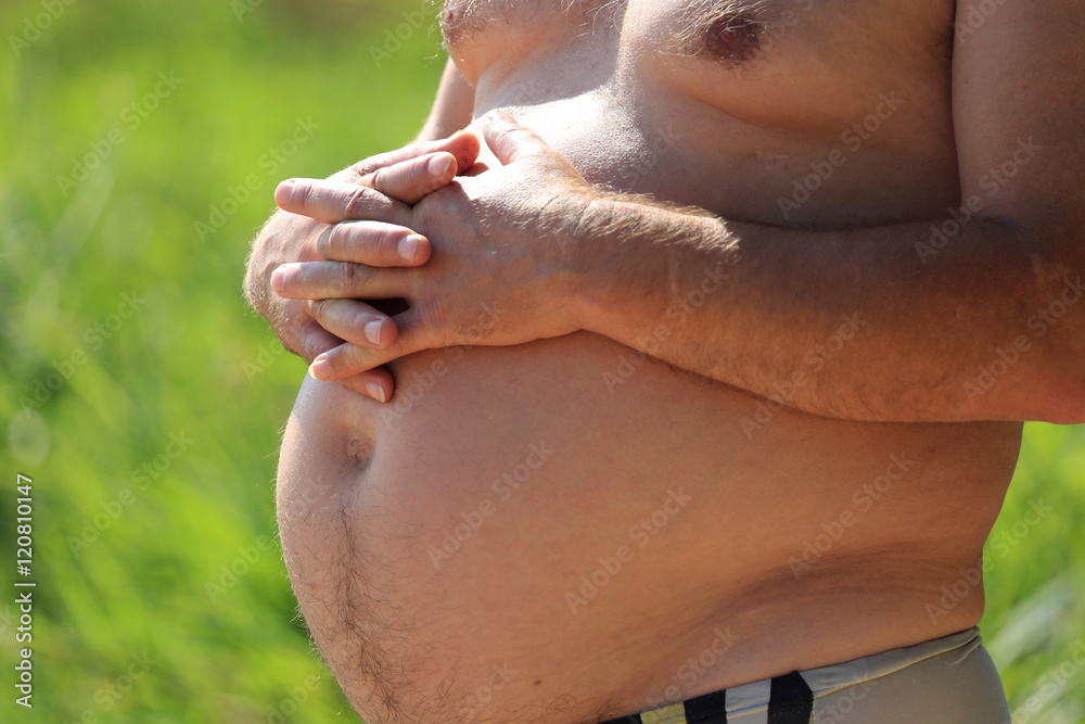 Foto a man with a big belly