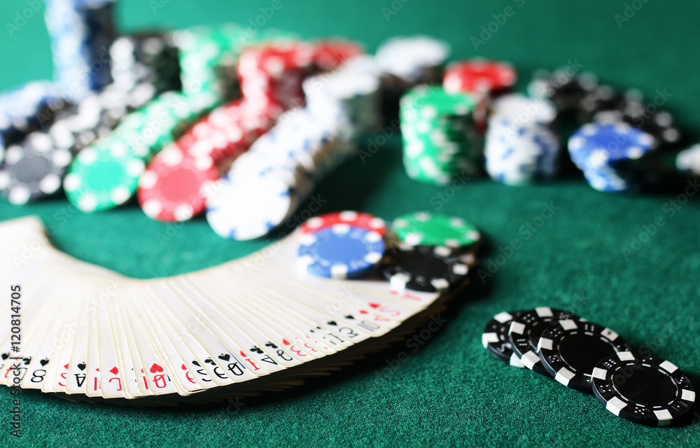 Fototapeta premium poker chips on the table