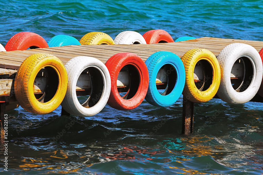 sea bridge, color tires