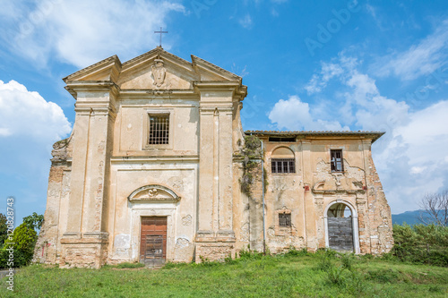 Ruined church near Cantalupo, old rural village in Rieti Province, Lazio (Italy) photo