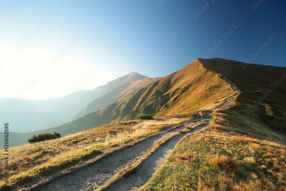 Fototapeta premium Trial to the peak in Tatra Mountains, Poland