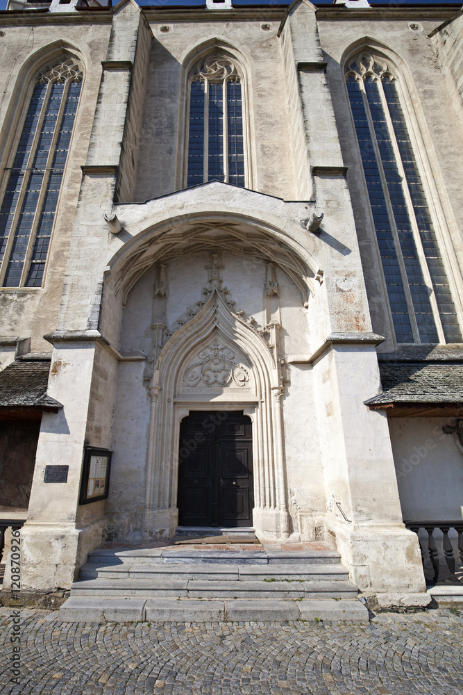 Gotisches Portal, Piaristenkirche Krems