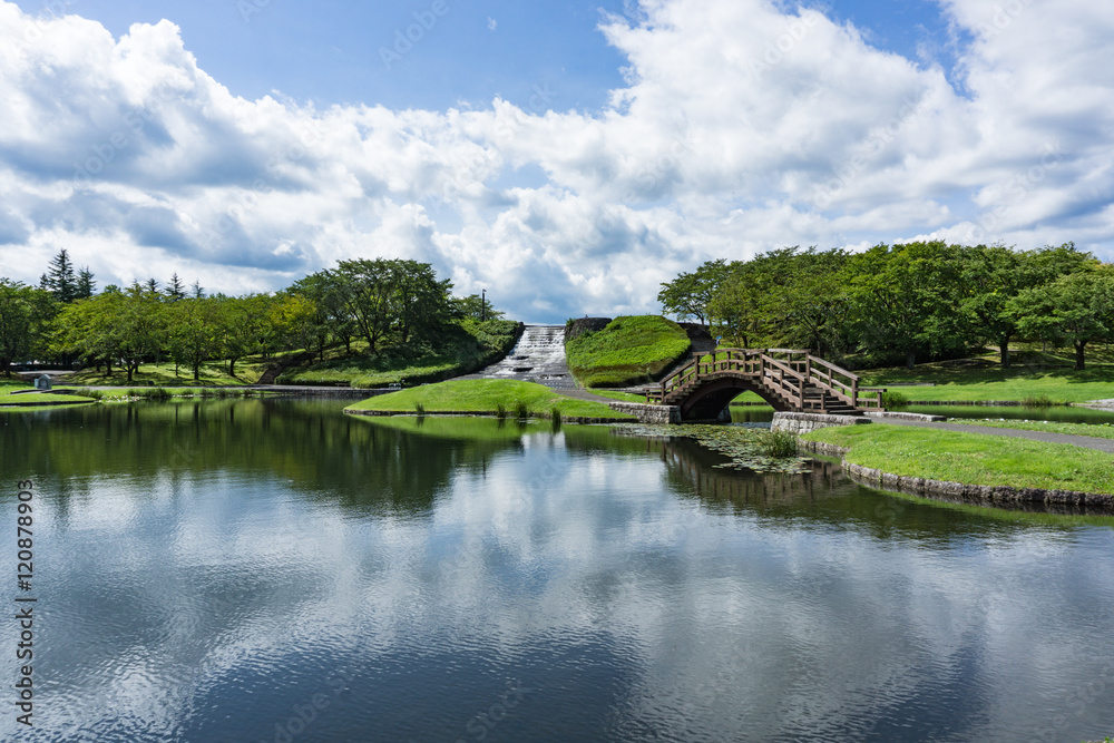 Fototapeta premium みちのく杜の湖畔公園