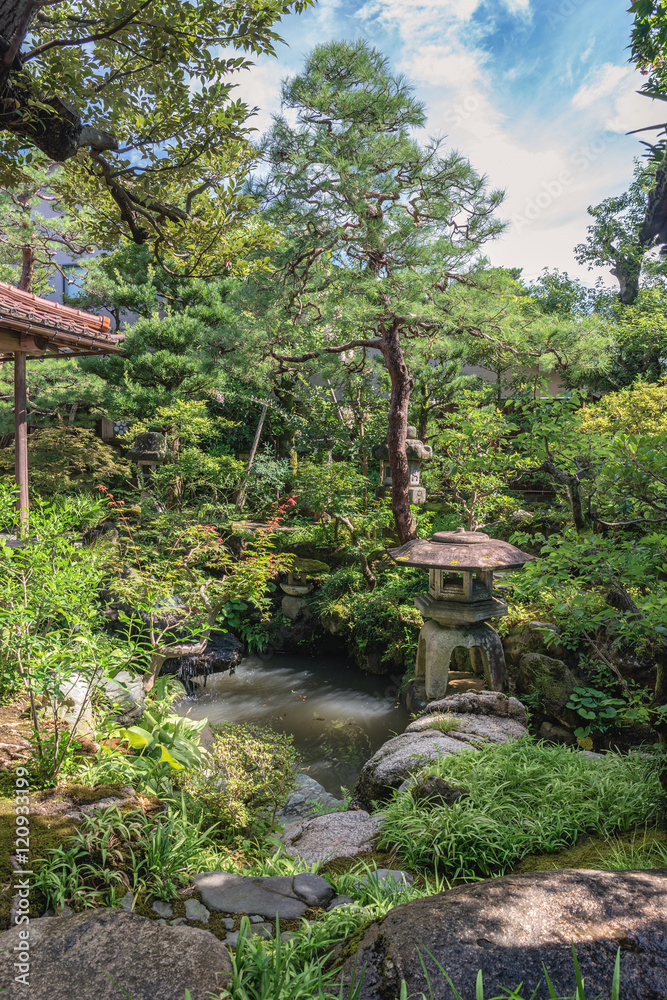 武家屋敷の日本庭園
