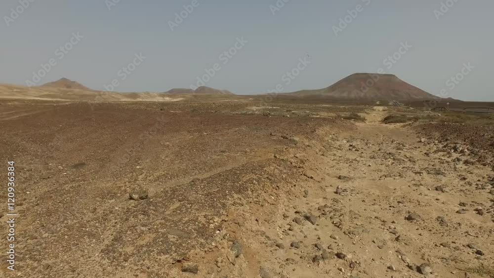 Punto panoramico, collina, deserto, Parque Hollandes, Fuerteventura. Isole Canarie
(Ultra High Definition, UltraHD, Ultra HD, UHD, 4K, 2160P, 3840x2160)