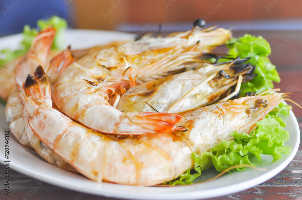 grilled shrimp or grilled prawn