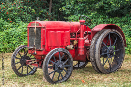 Traktor 80 Jahre alt