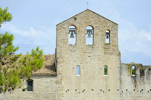 Venosa, Basilicata, parco archeologico, chiesa incompiuta della Trinità
 photo