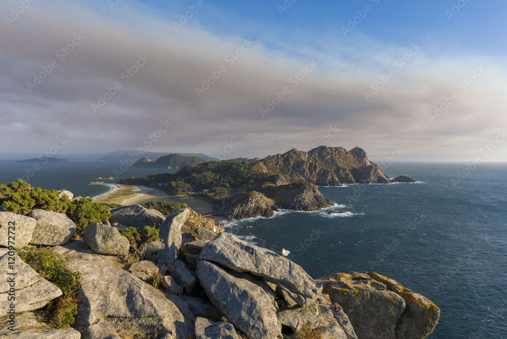 Vista de las Islas Cies desde Alto do Principe (Islas Cies, Pontevedra - España).