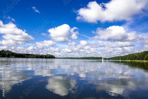 Fototapeta Naklejka Na Ścianę i Meble -  Beutifull view of a lake with Sky reflection in the lake
