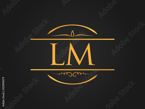 Luxurious Circle Ornament
