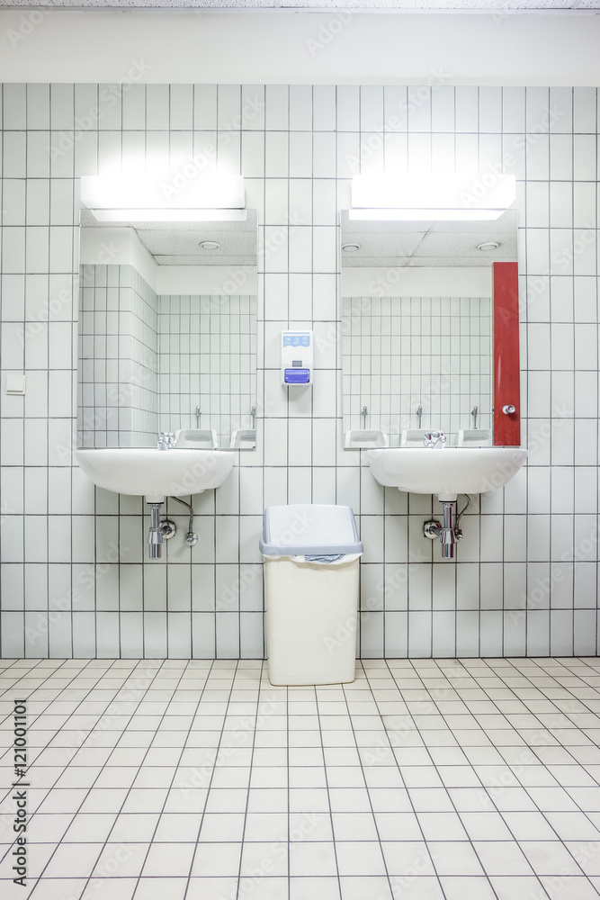 sink on the wall