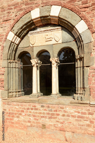 Slika na platnu arched window at santa Maria alla Croce abbey, Tiglieto, Italy