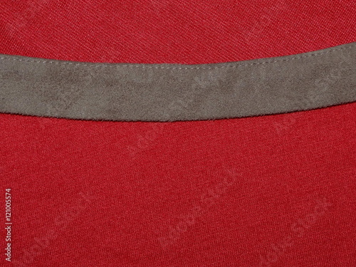 текстура насыщенный красной ткани из хлопка с коричневый вставкой из замши 