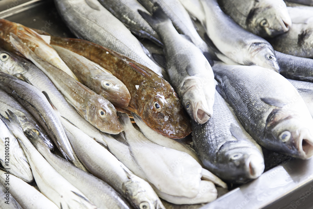 Obraz premium Fresh fish in a market