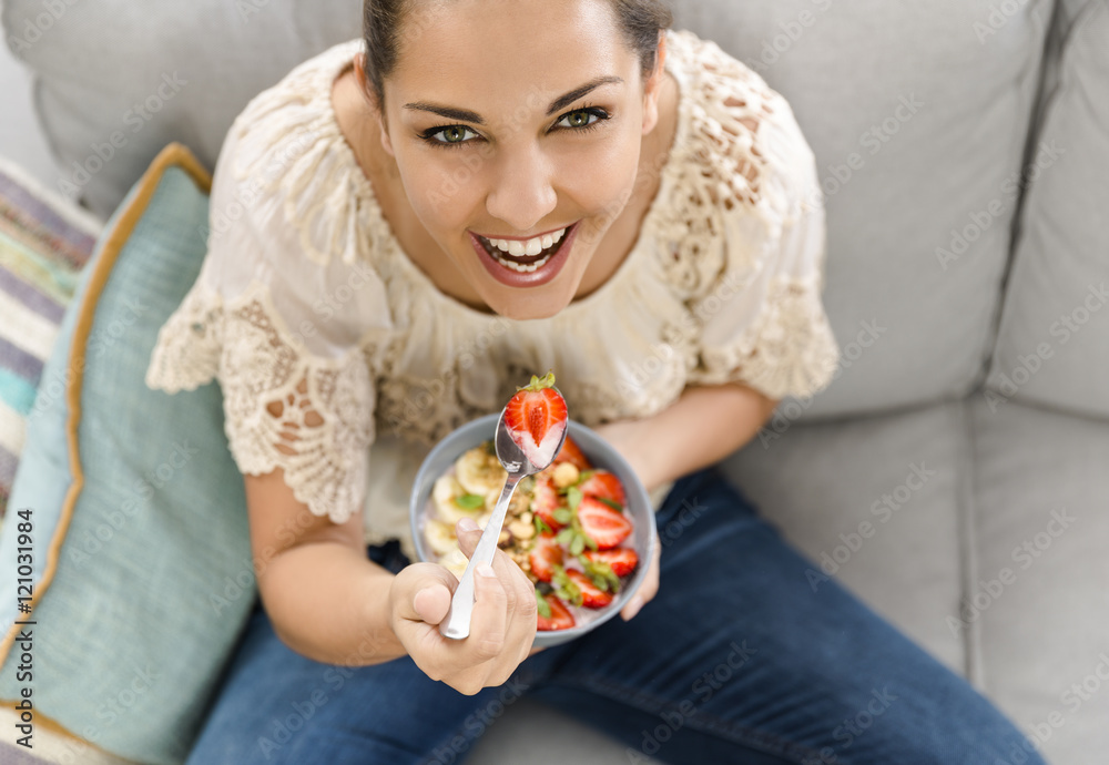 Naklejka premium Eating healthy