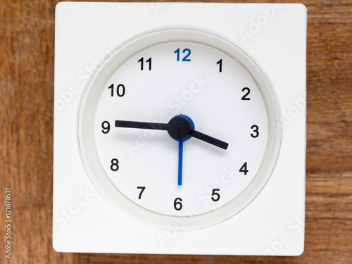 Series of the sequence of time on the simple white analog clock