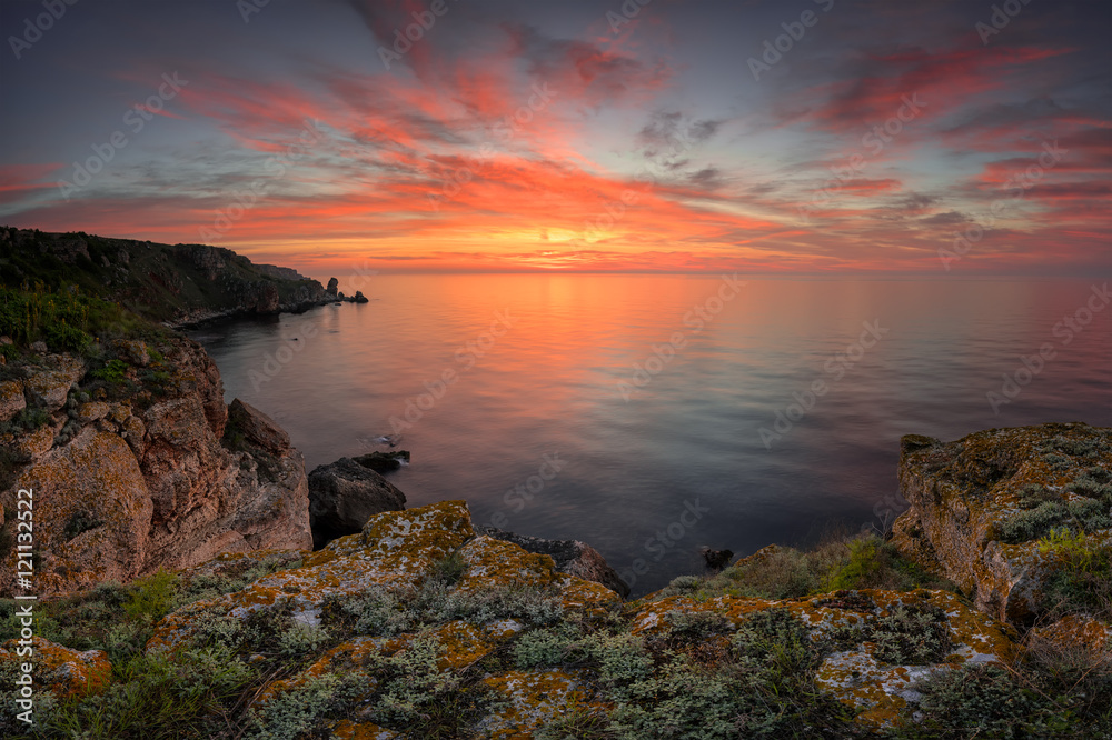 Rocky sunrise /
Magnificent seascape at sunrise near Shabla, Bulgaria Rocky sunrise /
Magnificent seascape at sunrise near Shabla, Bulgaria