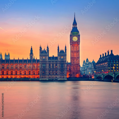 Big Ben and Houses of parliament at dusk in London
