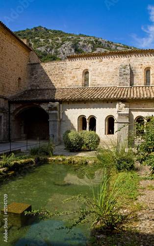 Saint-Guilhem-le-D  sert