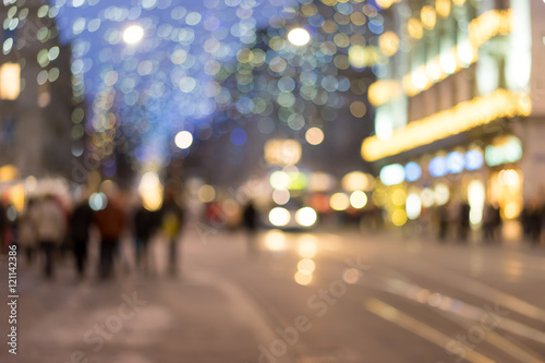 Wallpaper Mural Abends in der Stadt - unscharfer Hintergrund Torontodigital.ca