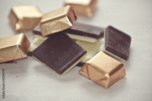 Cracked chocolate blocks